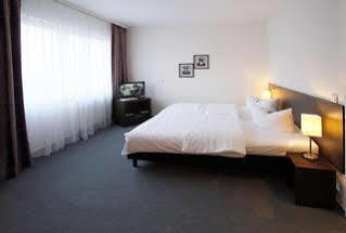 Hotel Luetzow Berlin Exterior foto